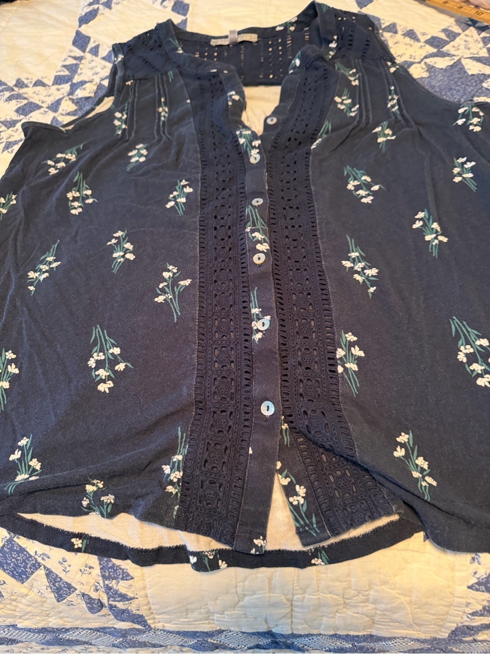 Daniel Rainn Navy Floral Button-Front Crochet-Trim Tank